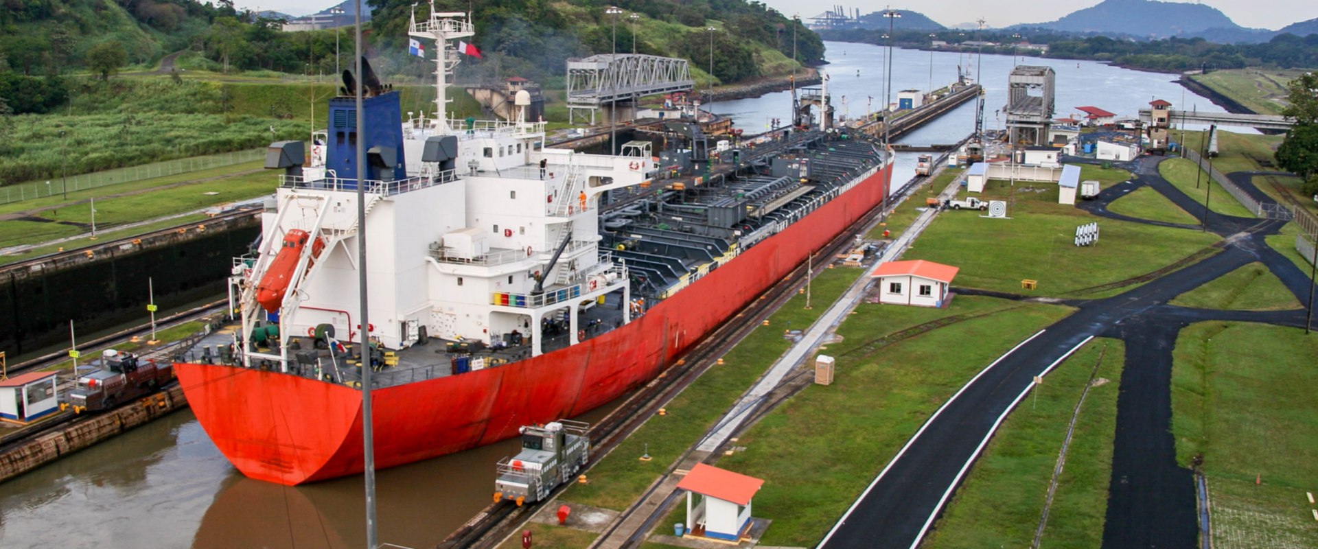 panama canal safe to visit